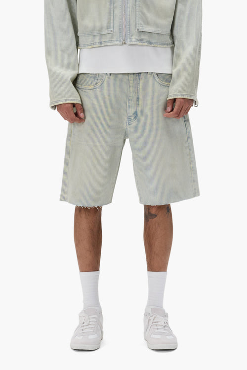 P059 Hickory Short