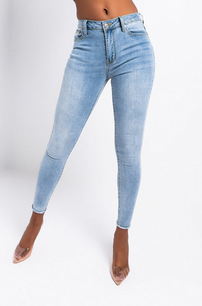 ALL OVER BACK LACE SKINNY JEANS