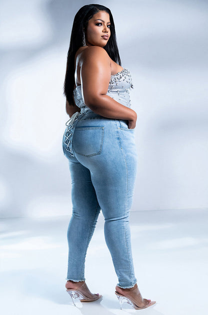 ALL OVER BACK LACE SKINNY JEANS
